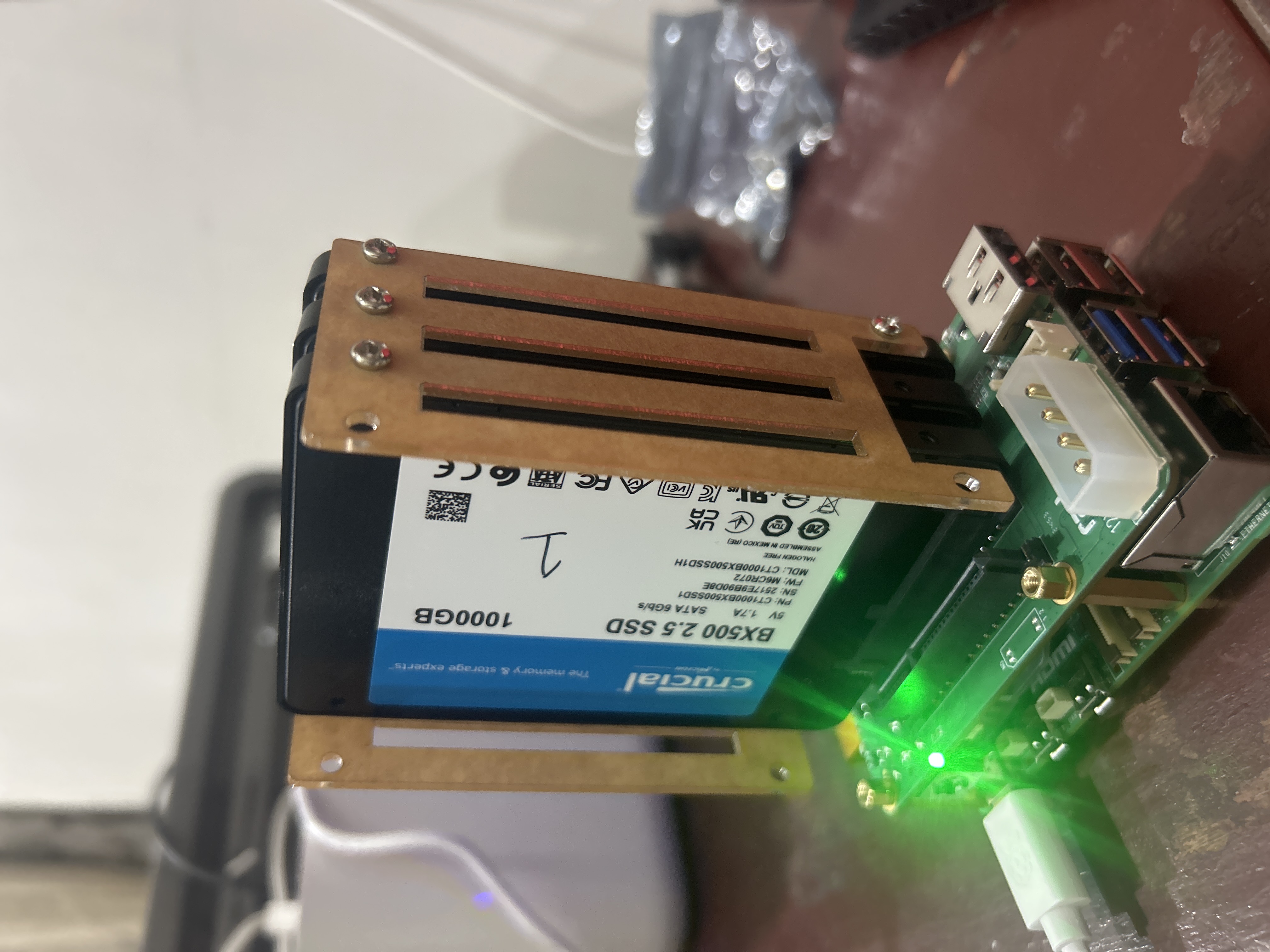 Raspberry Pi with dual SSD RAID 1 array